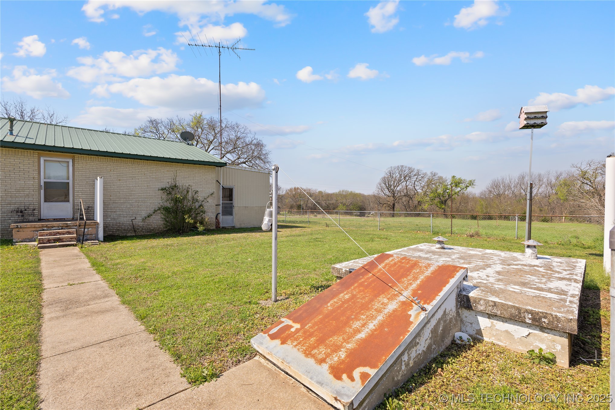 18416 County Road 1480 Property Photo 44