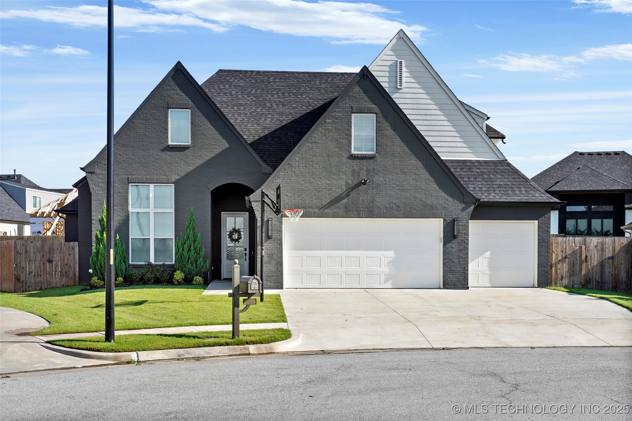 2035 E 138th Place S Property Photo 1