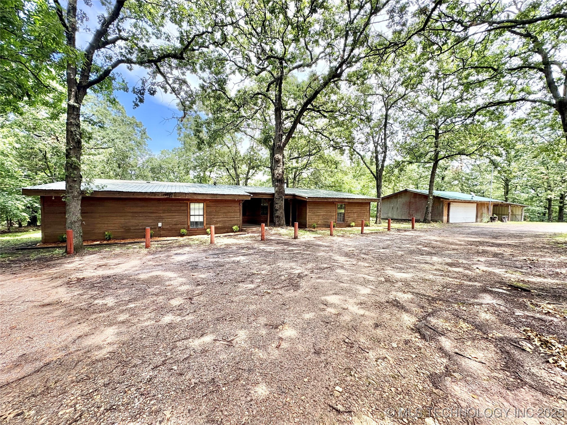 23244 E 754 Road Property Photo 1