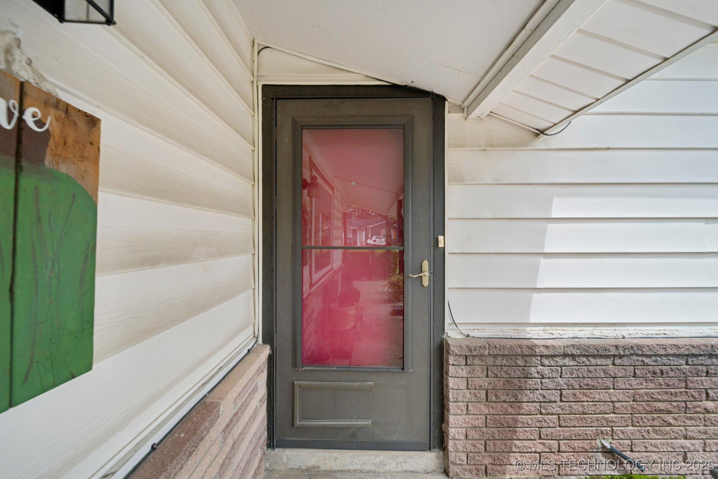 1222 N Cherrington Avenue Property Photo 7