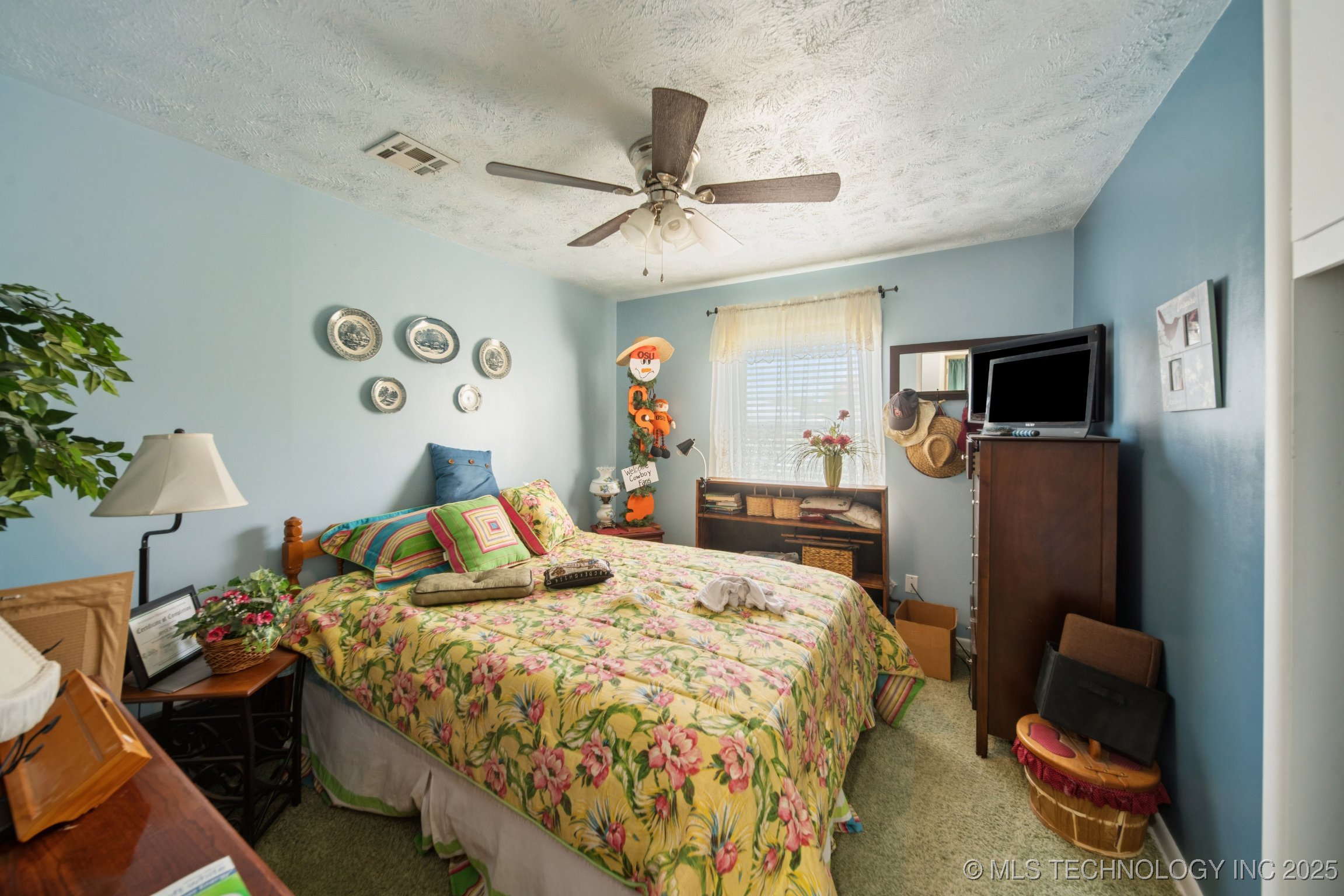 1222 N Cherrington Avenue Property Photo 14