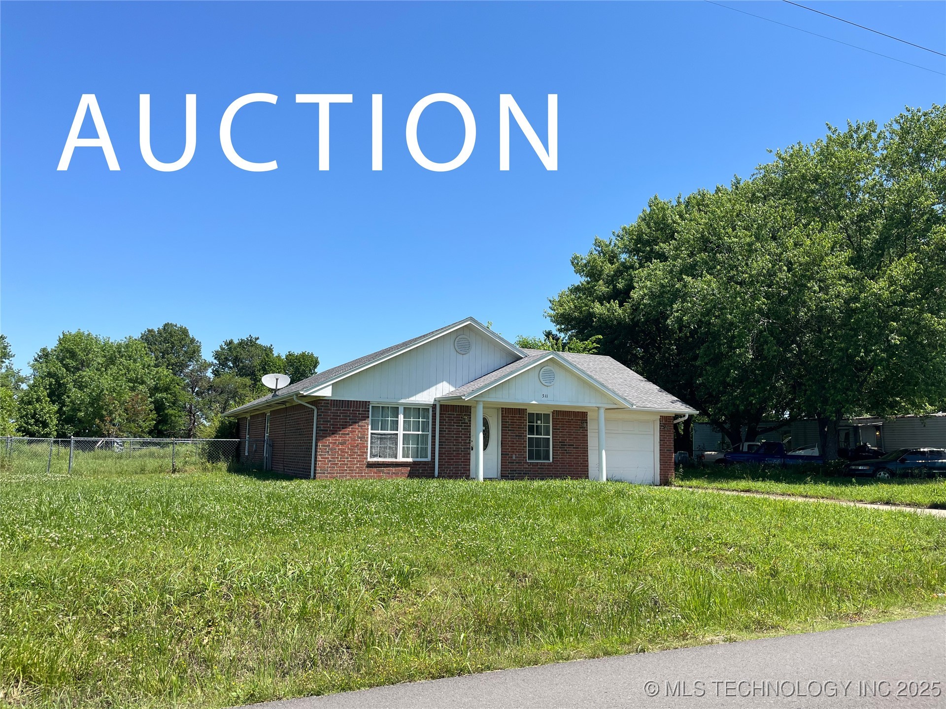 511 Cemetery Road Property Photo 1