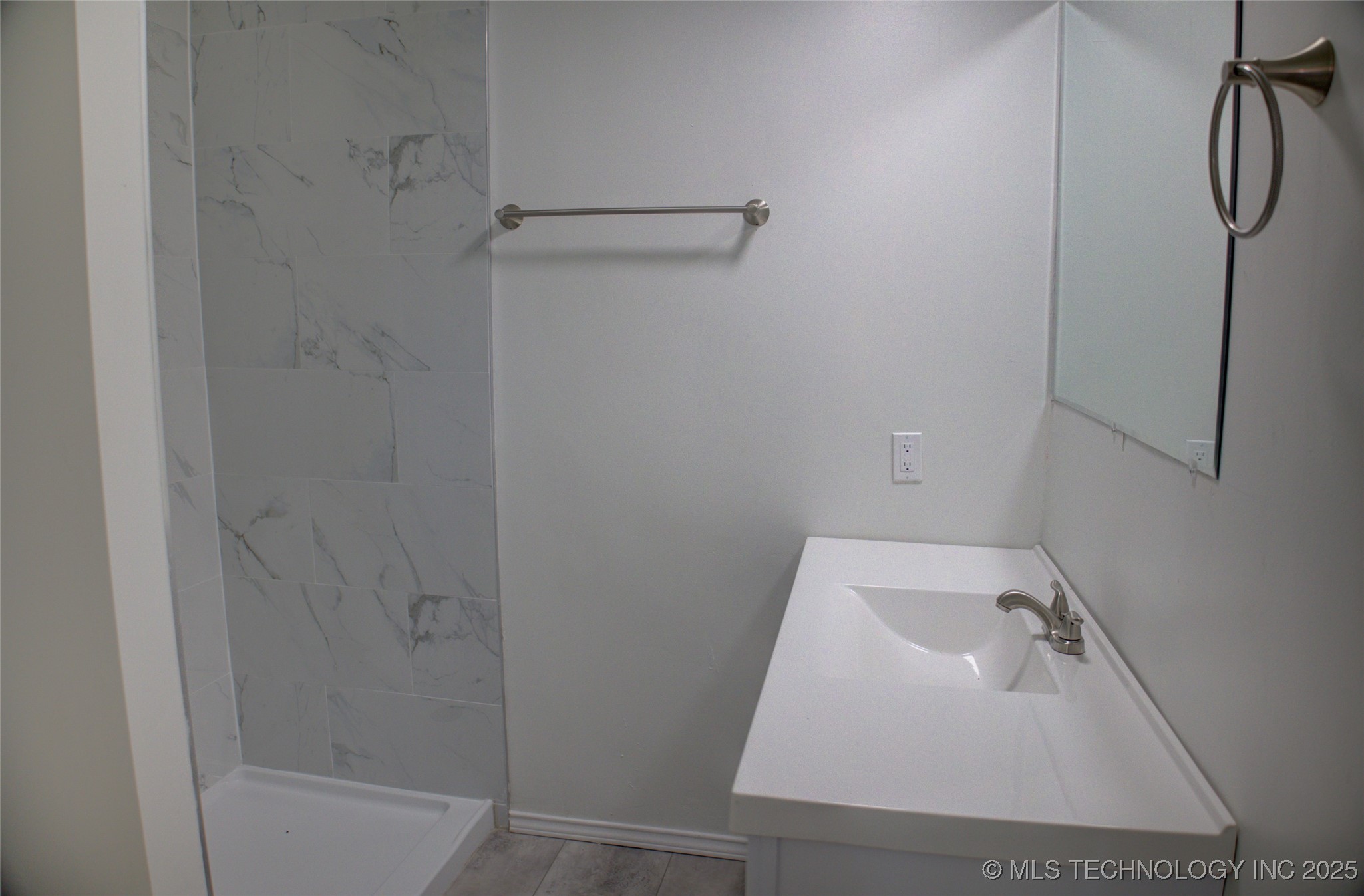 1008 N Grant Avenue Property Photo 5