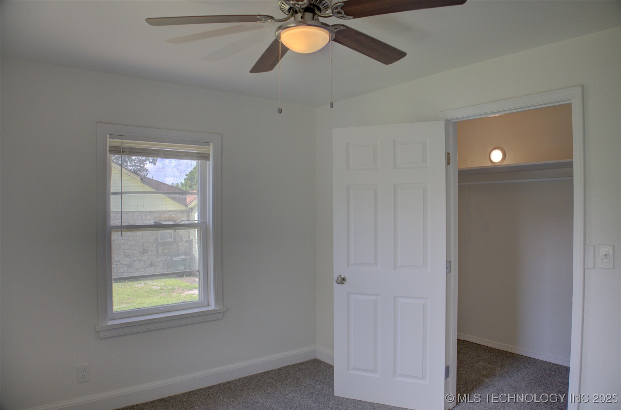 1008 N Grant Avenue Property Photo 6