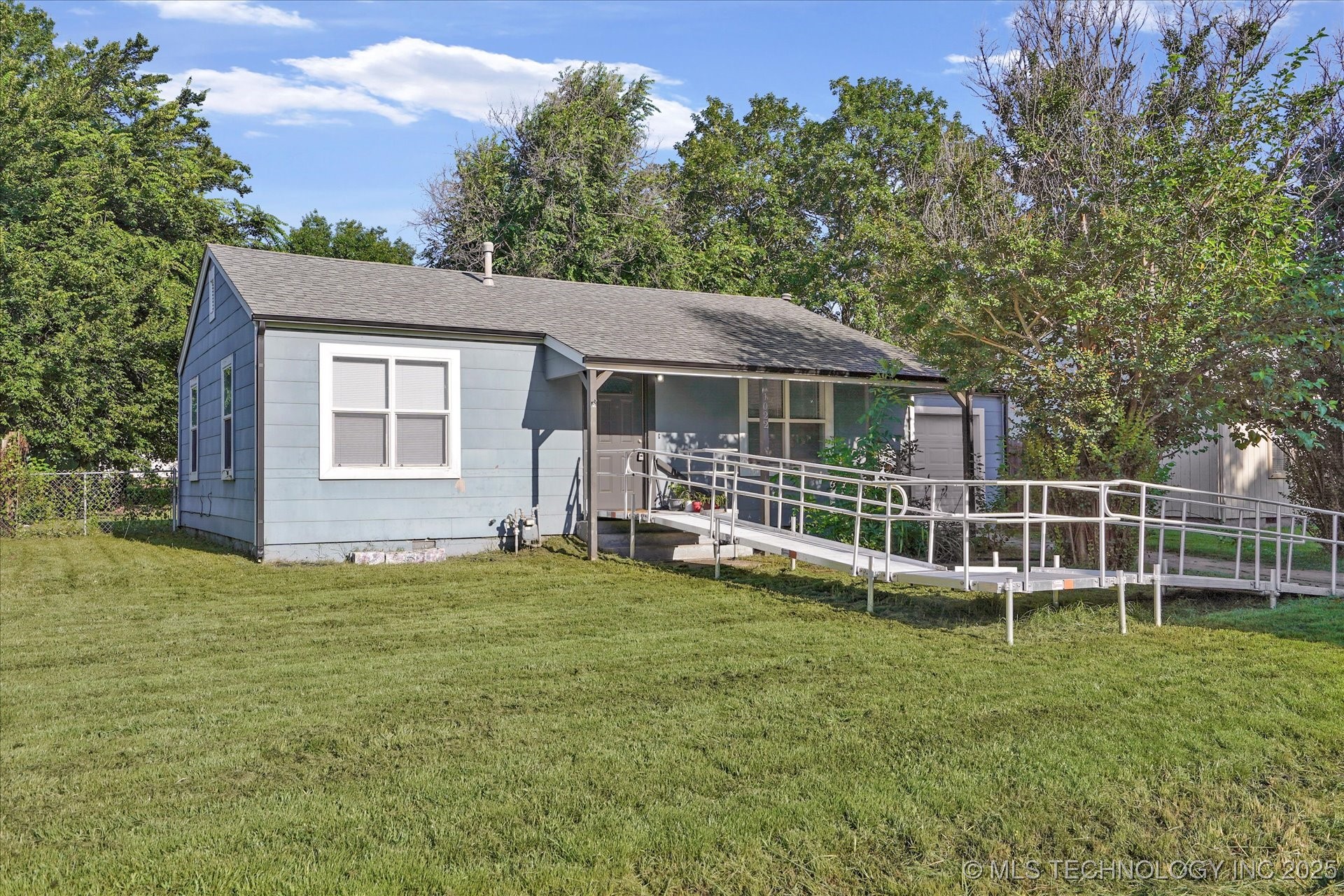1022 Wesley Drive Property Photo 1