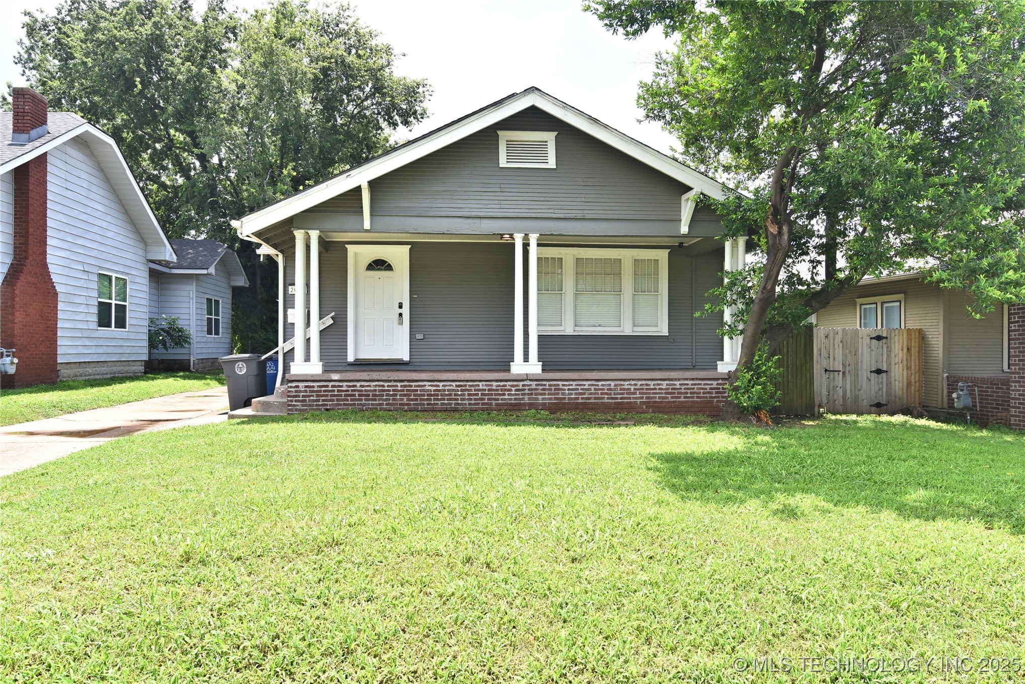 2020 E 14th Street Property Photo
