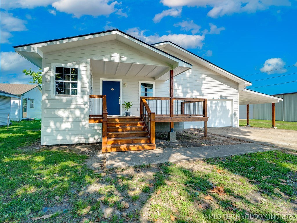 221 S Cherry Property Photo 1