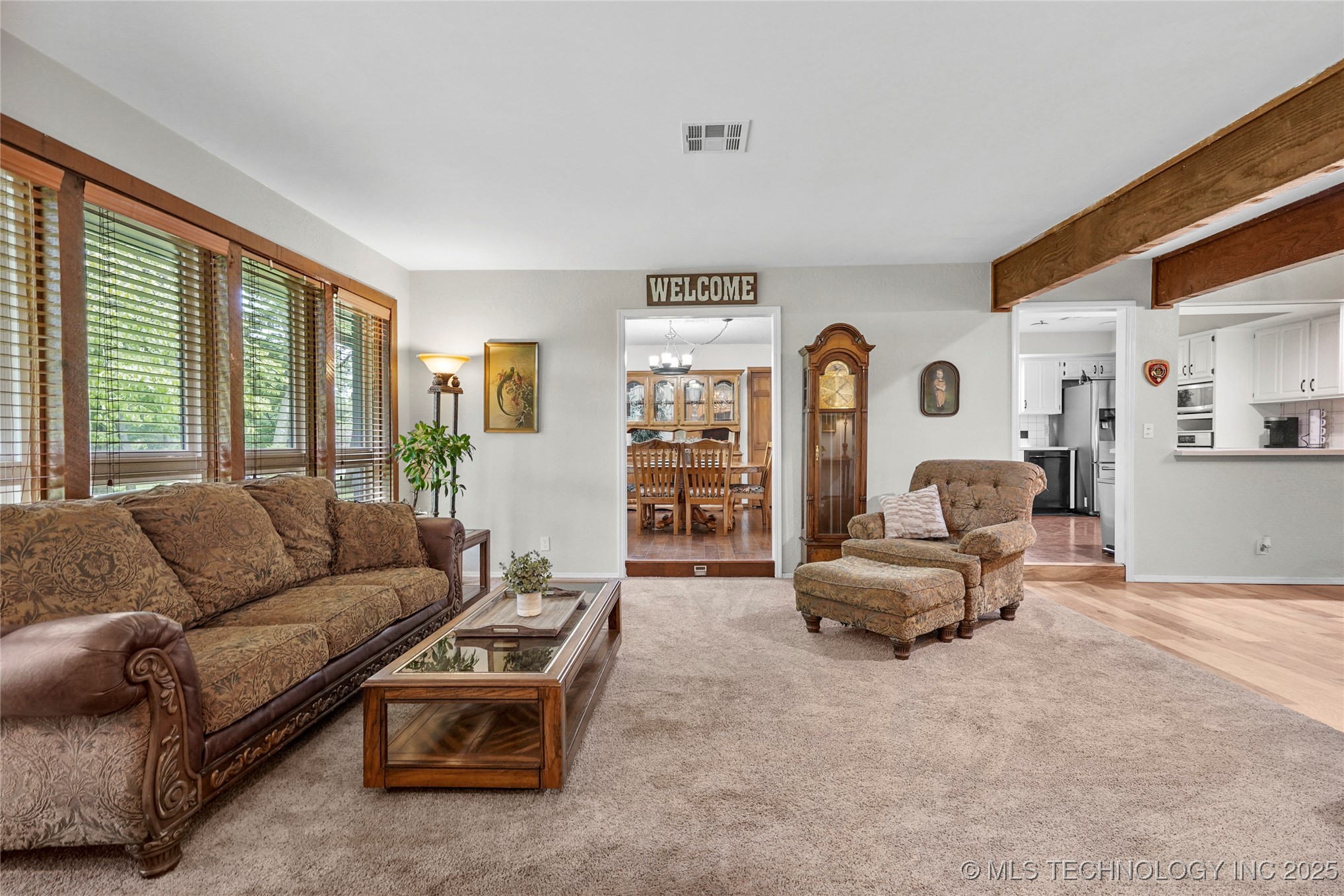 441 Timbercrest Road Property Photo 8