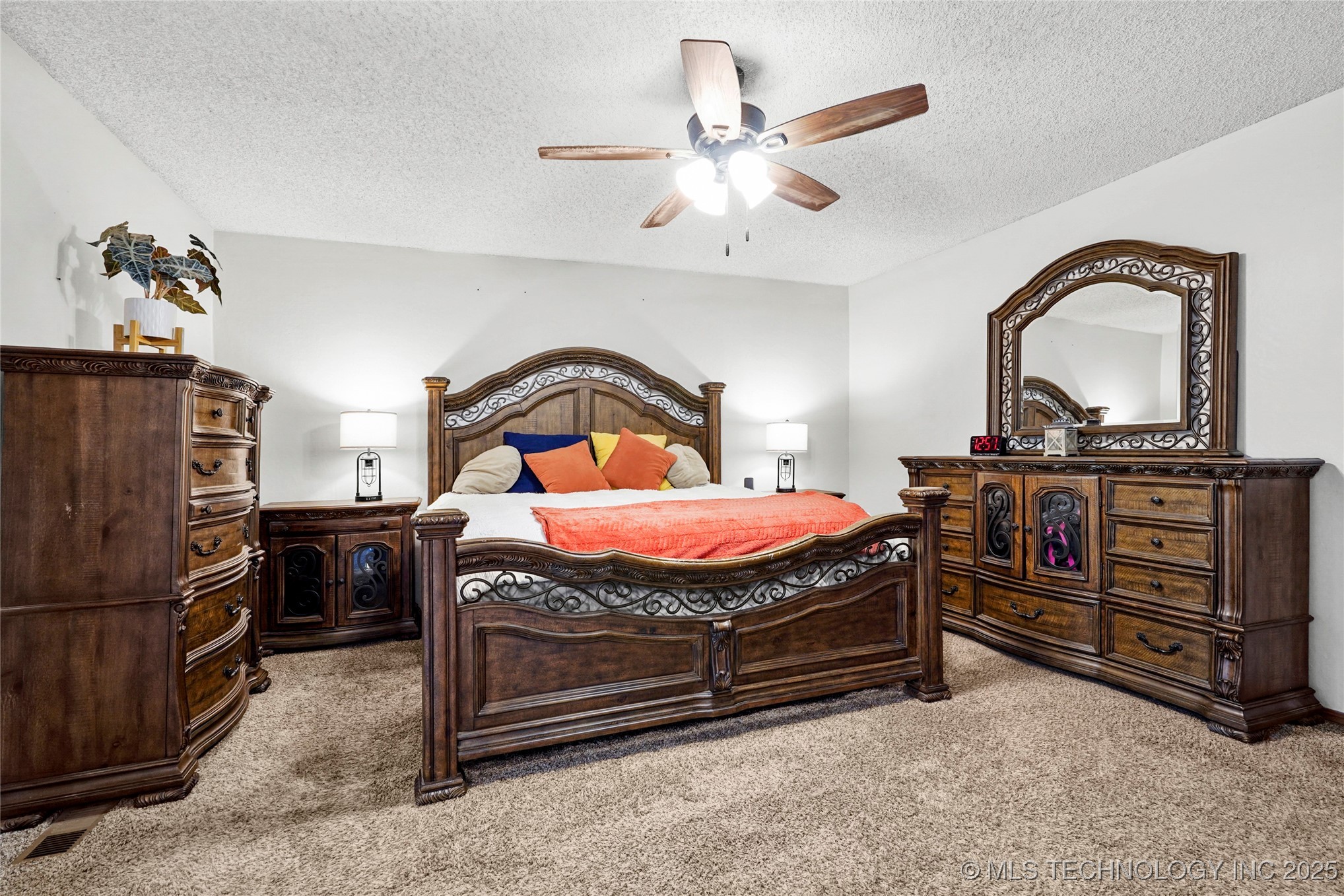 441 Timbercrest Road Property Photo 23