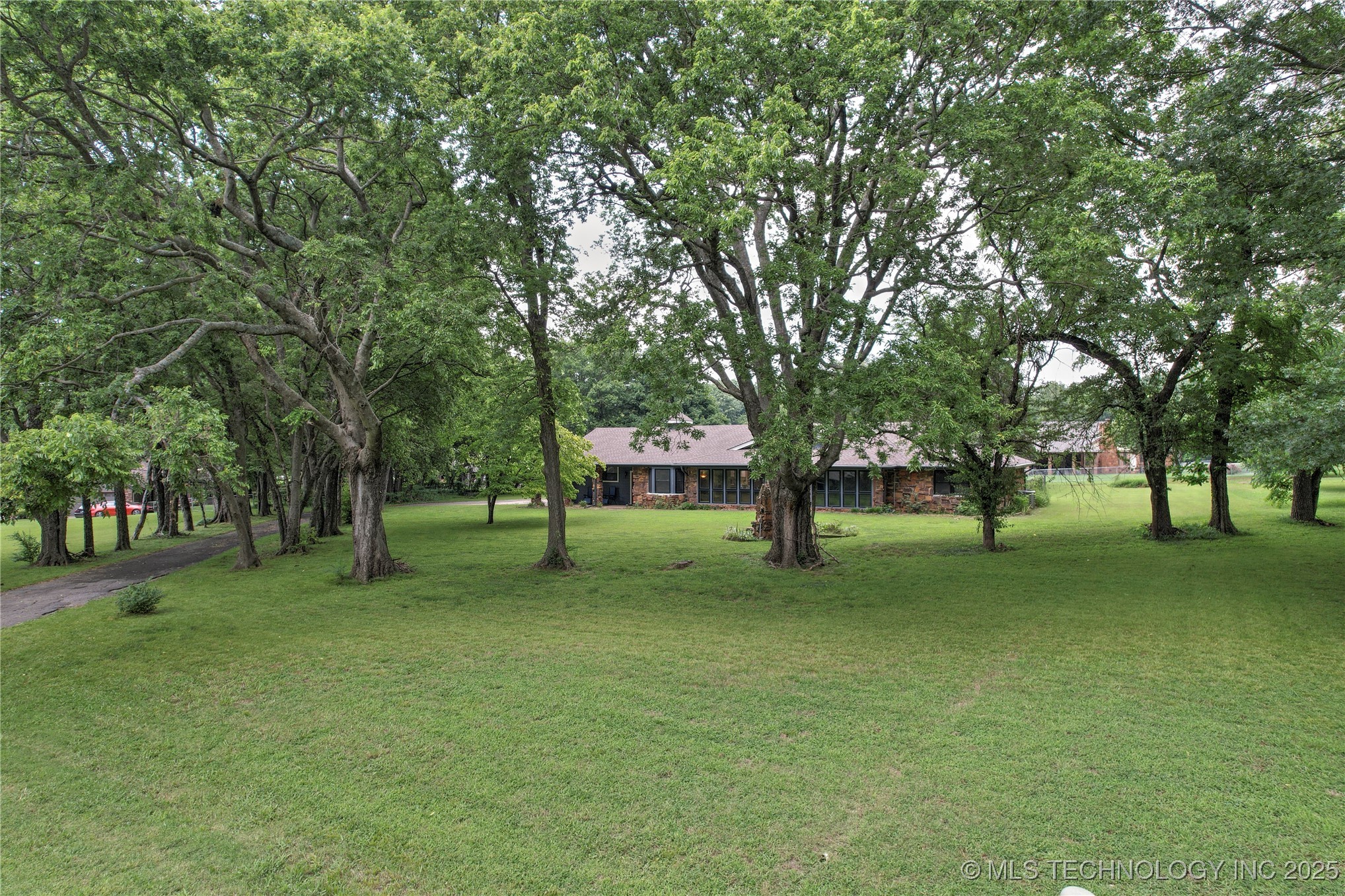 441 Timbercrest Road Property Photo 45