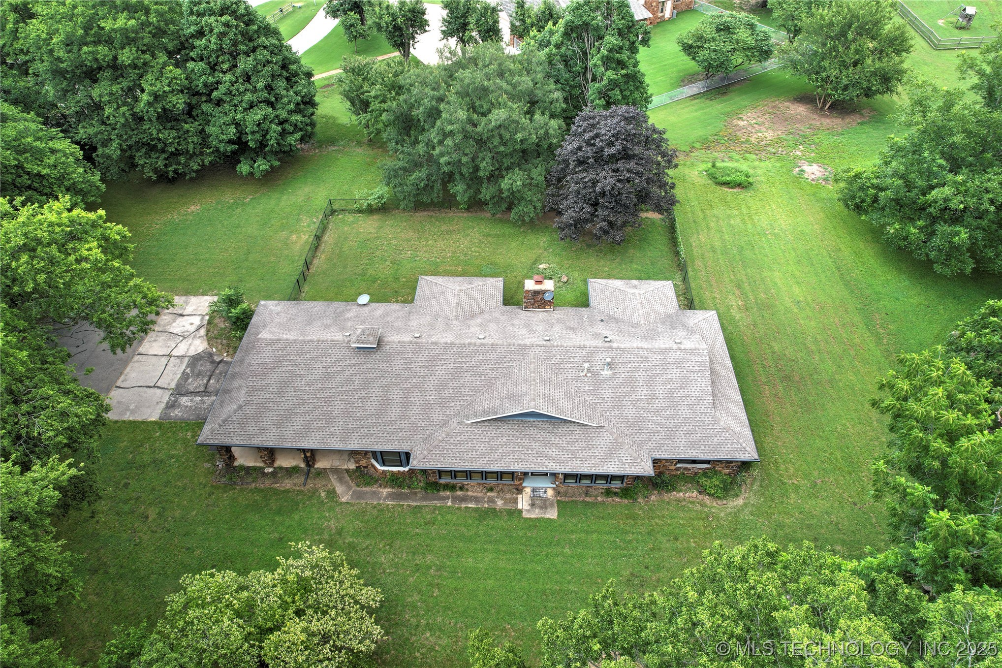 441 Timbercrest Road Property Photo 47