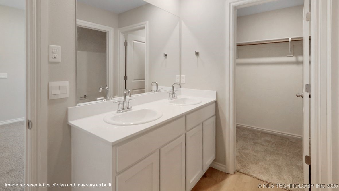 7419 E 156th Place S Property Photo 8