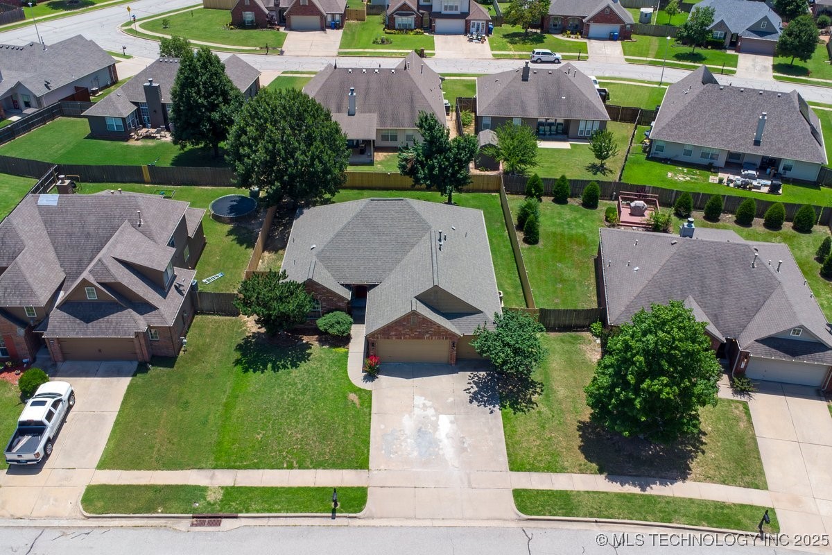 1713 W Austin Street Property Photo