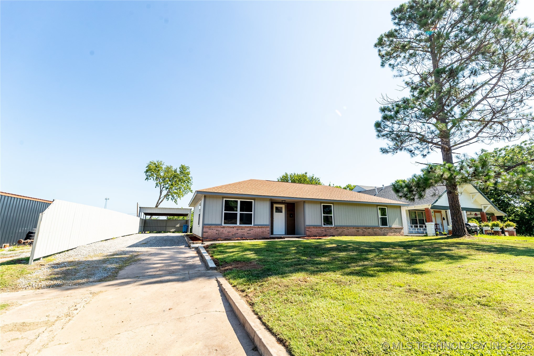 410 Denver Street Property Photo 1
