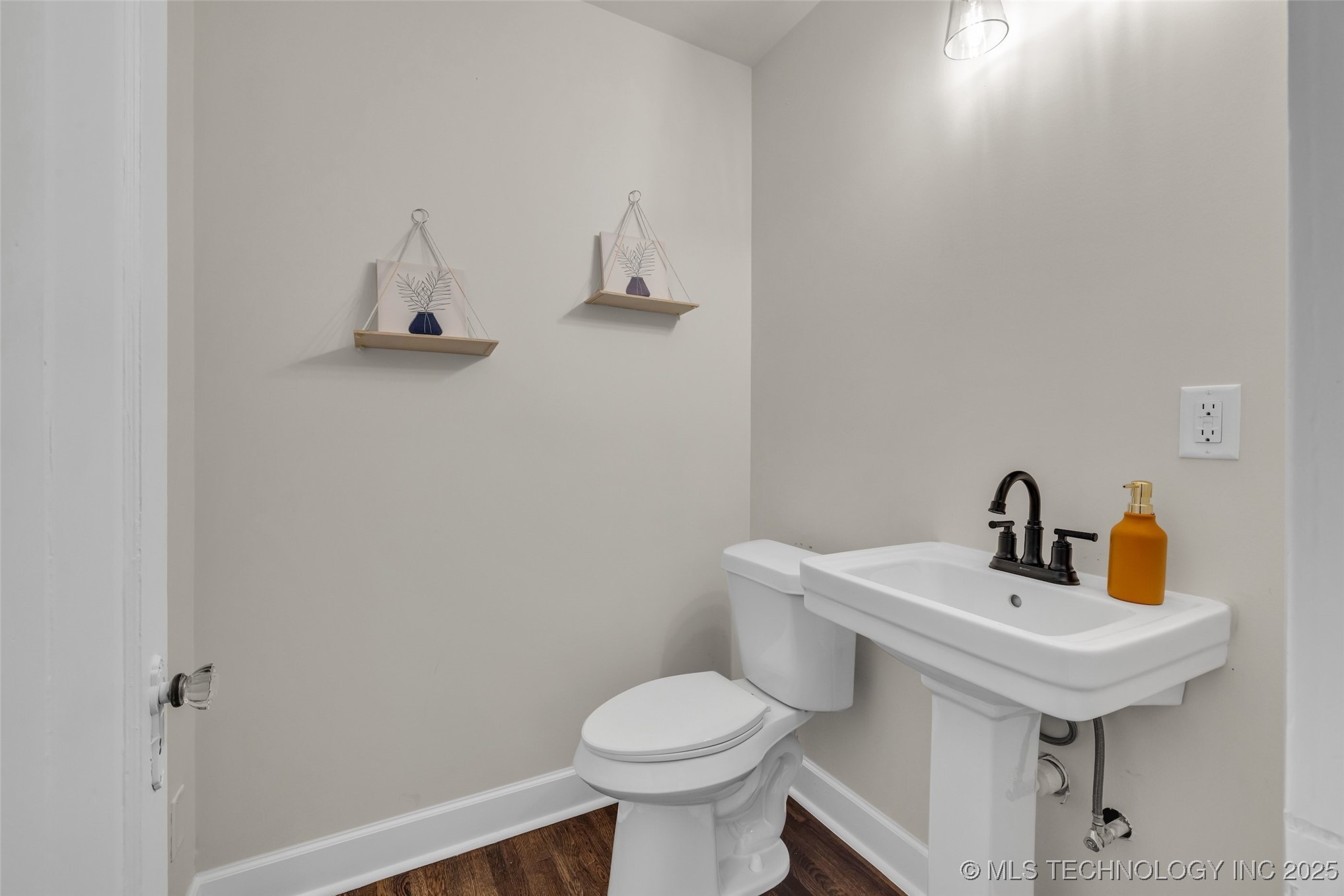 1743 S Florence Place Property Photo 23