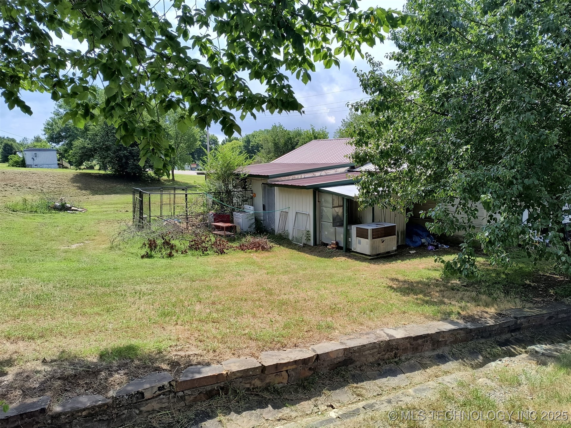 2429 State Hwy 31 Property Photo 10