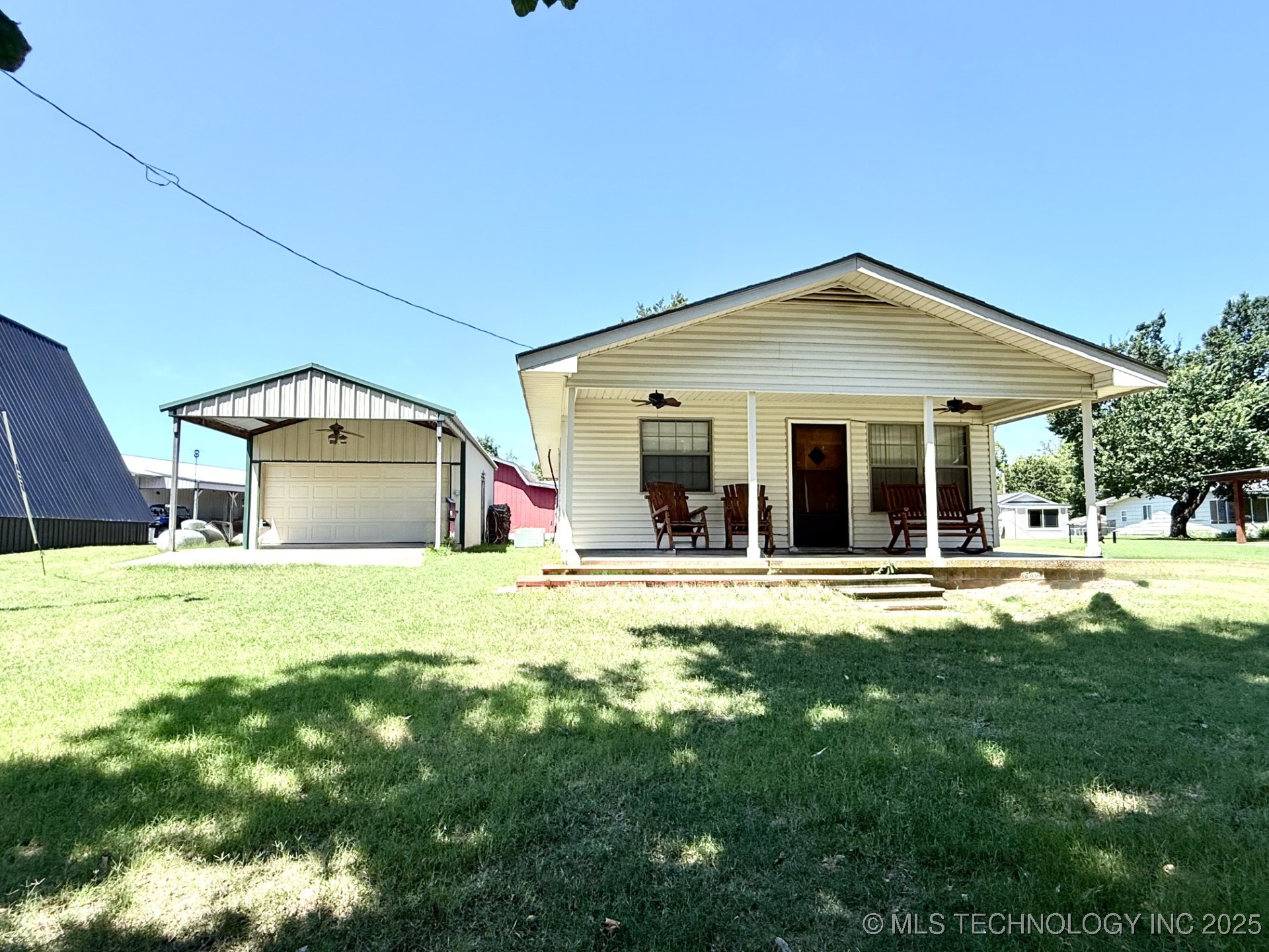 116448 S 4210 Road Property Photo 1