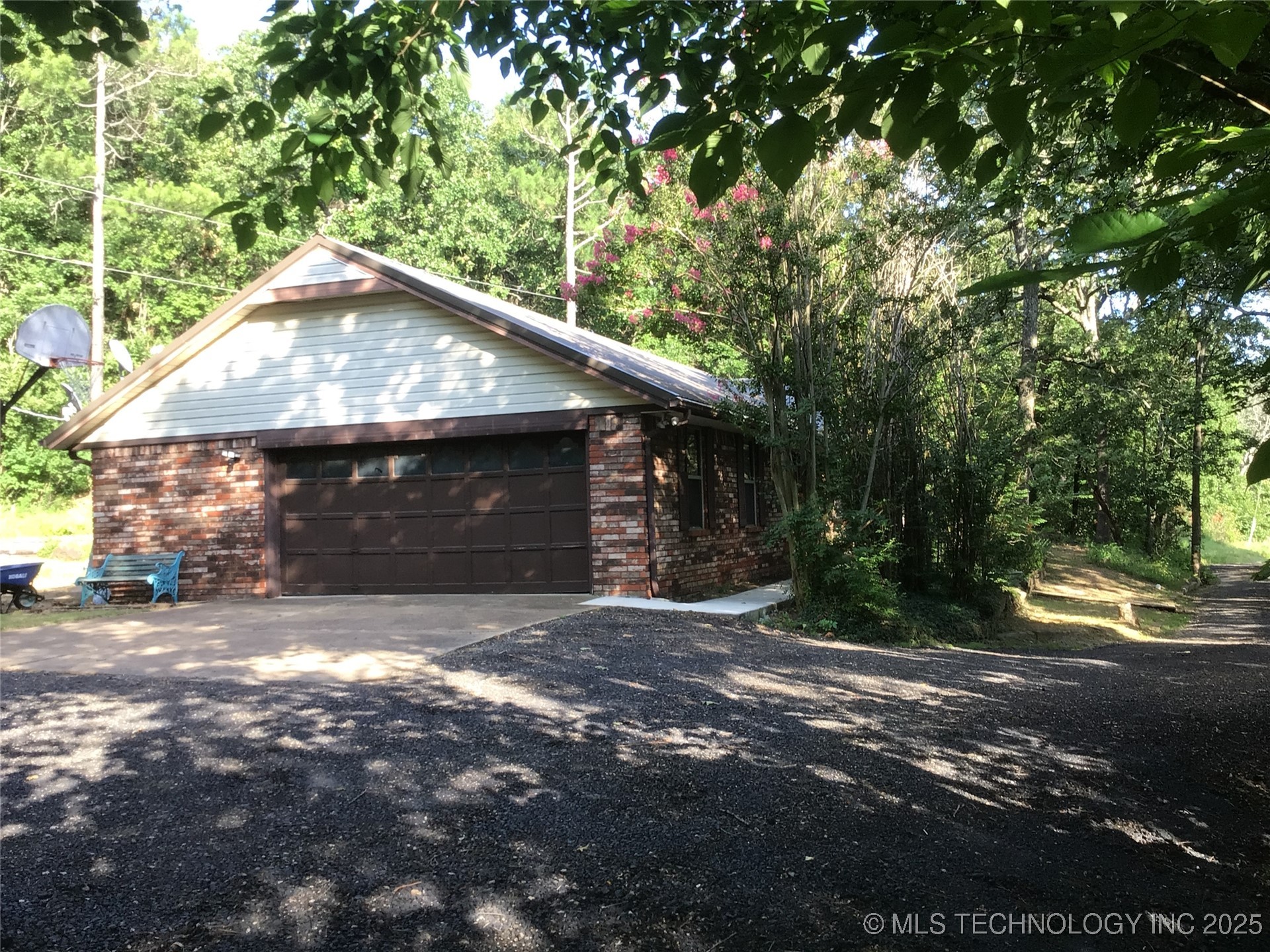 5555 W Highway 20 Property Photo 2