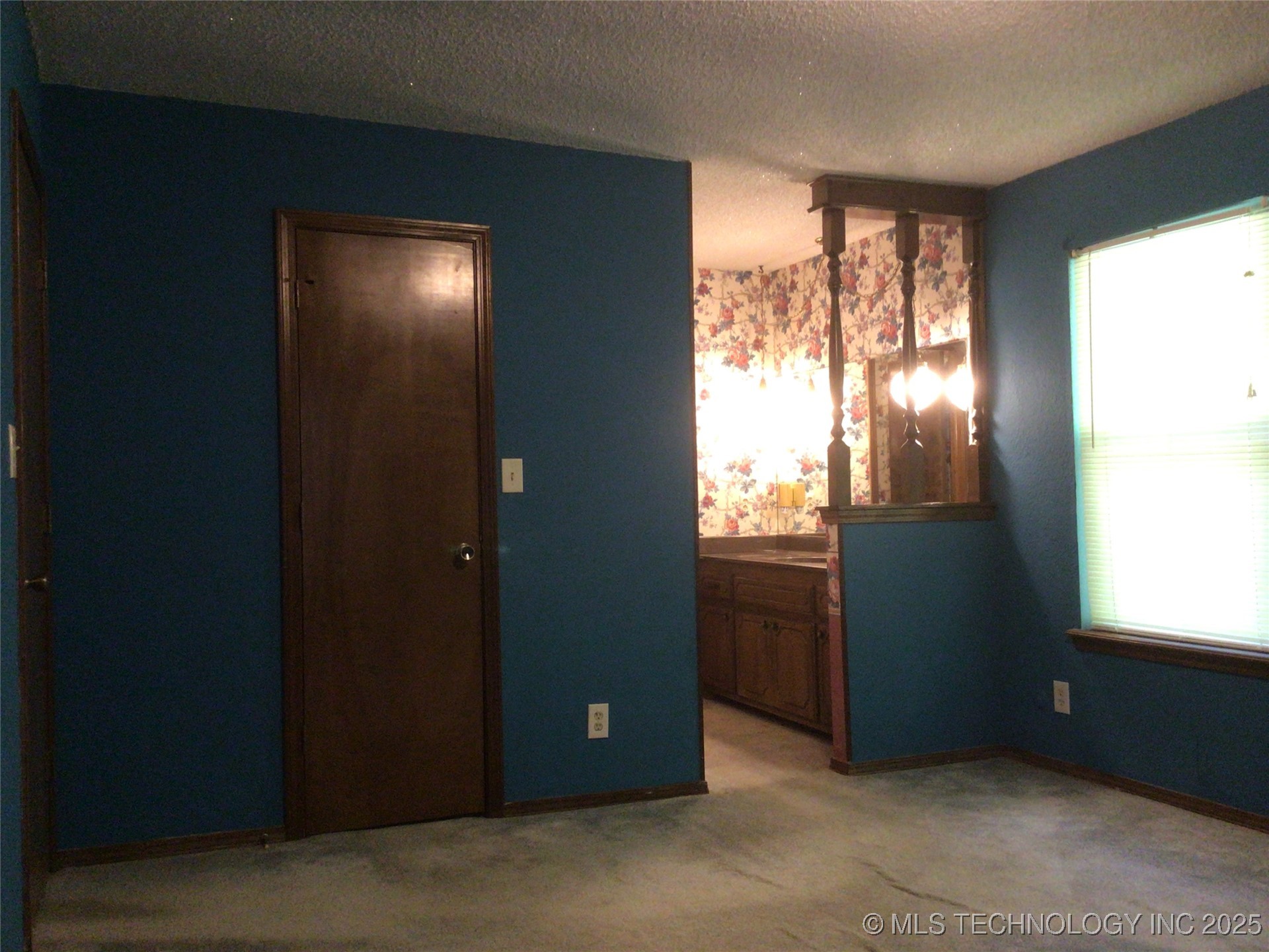 5555 W Highway 20 Property Photo 8