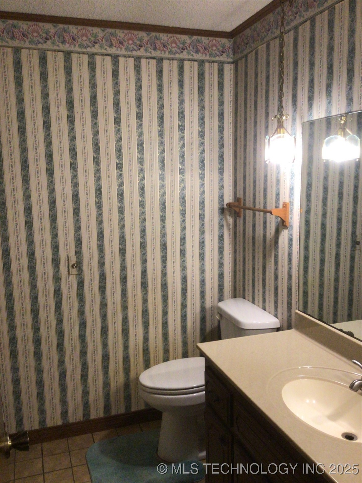 5555 W Highway 20 Property Photo 12