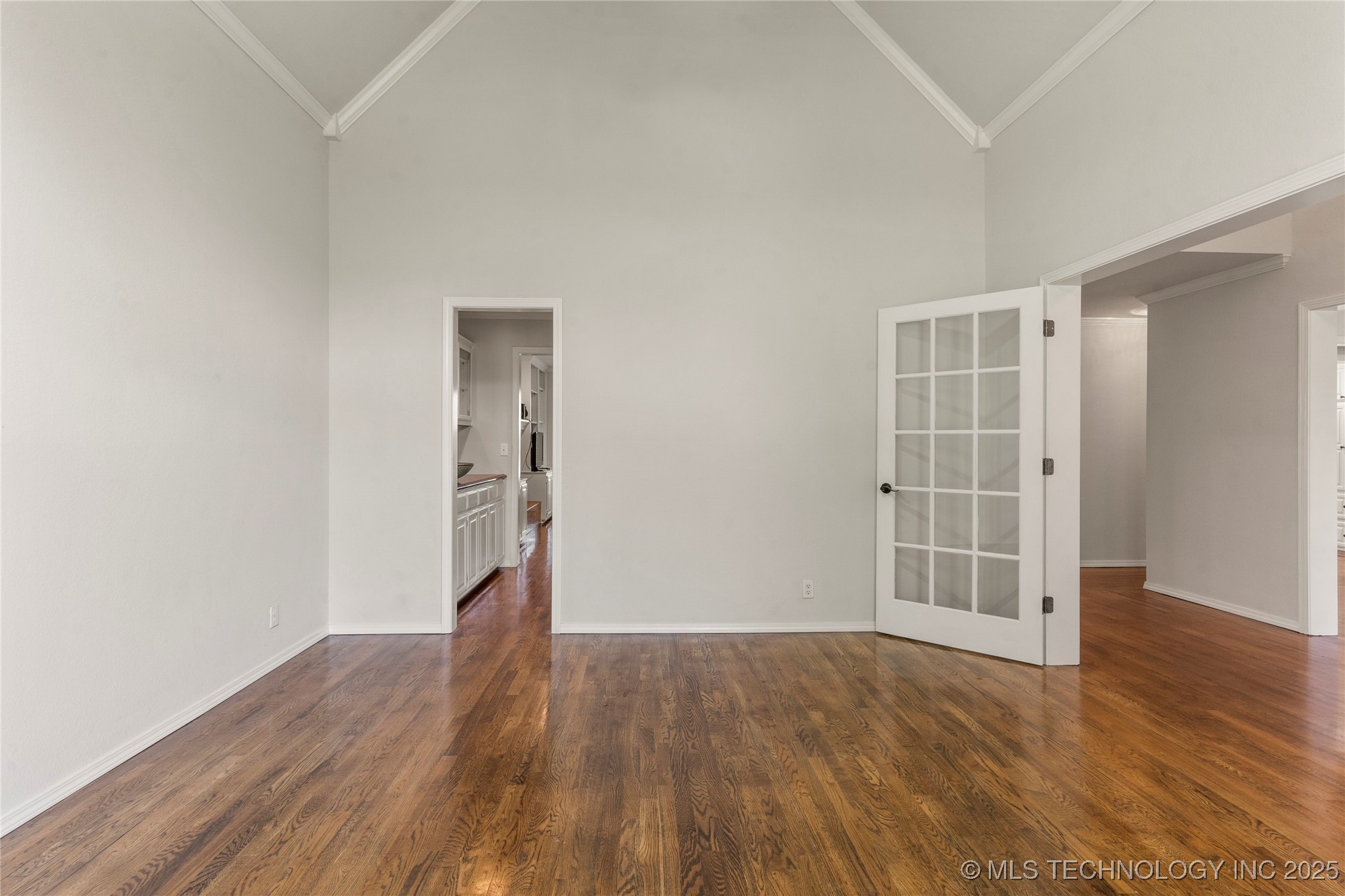 6723 E 97th Street Property Photo 21