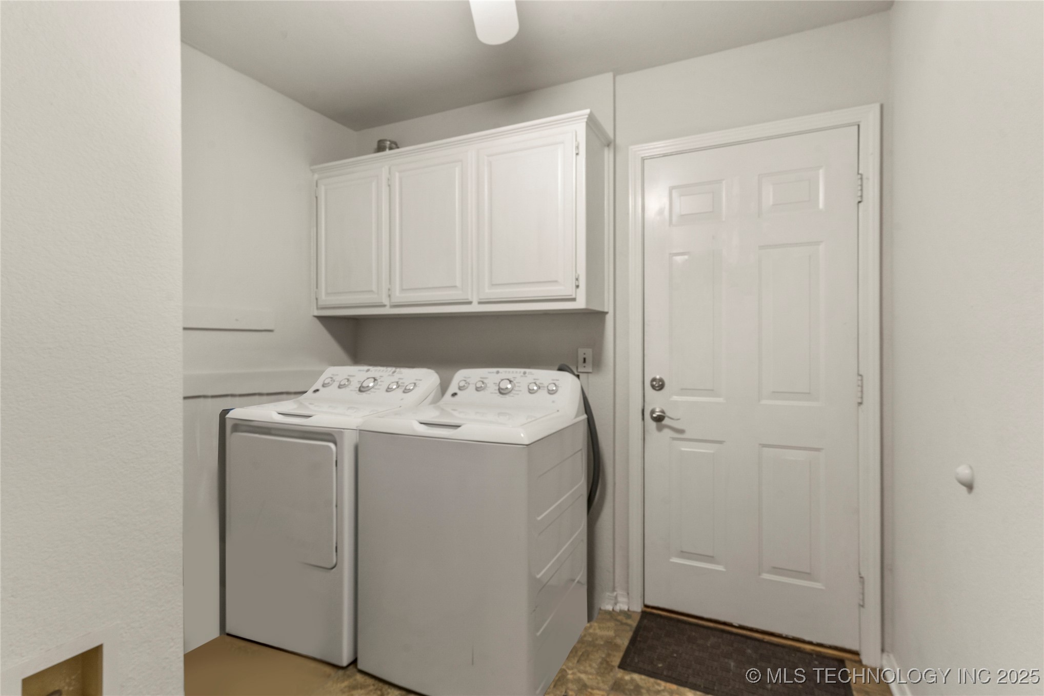 6723 E 97th Street Property Photo 37