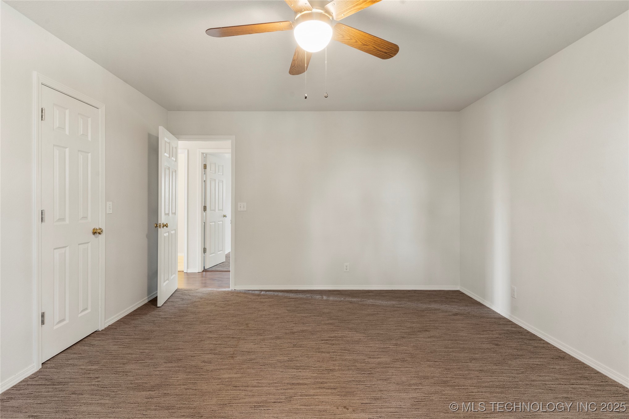 6723 E 97th Street Property Photo 51