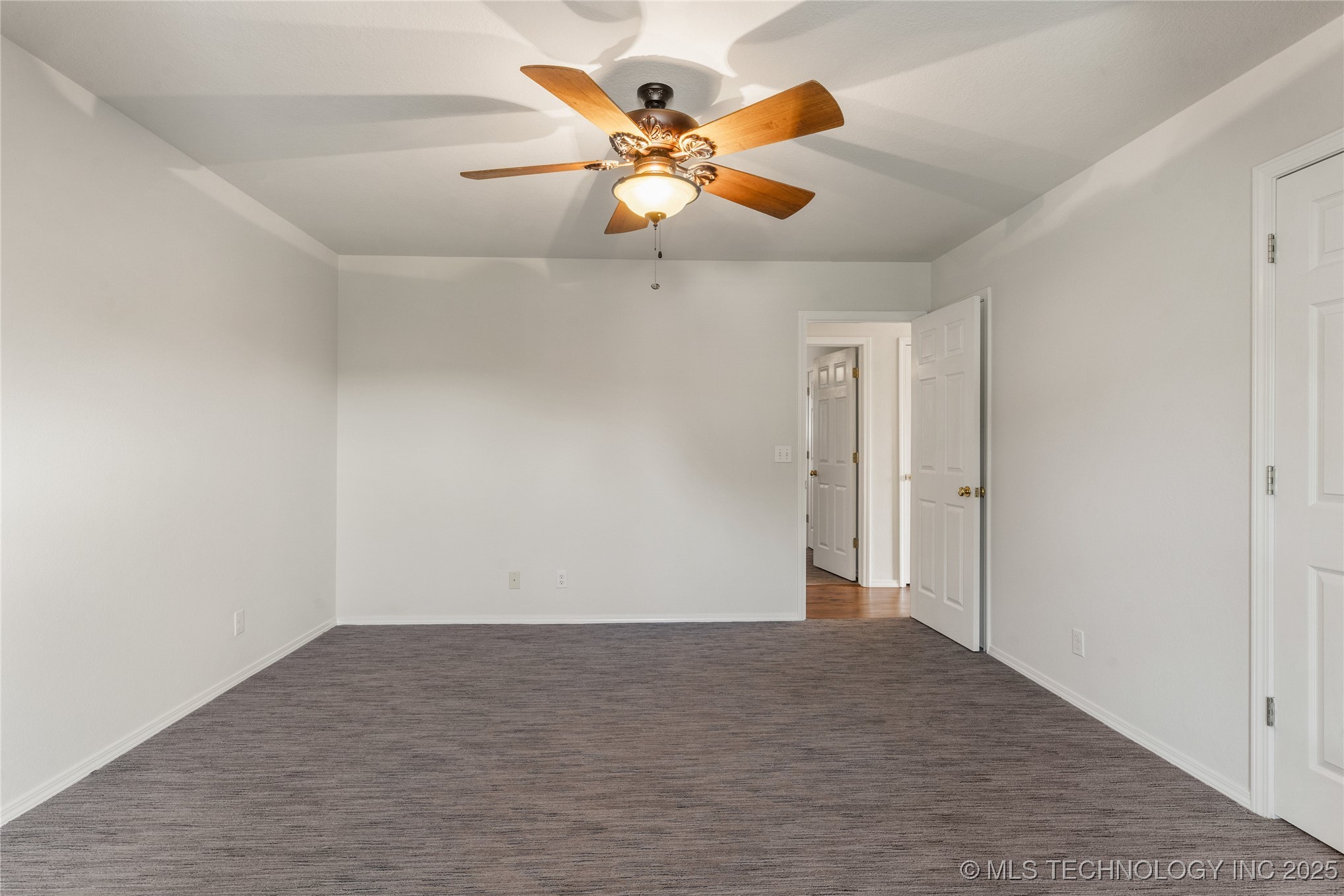 6723 E 97th Street Property Photo 53