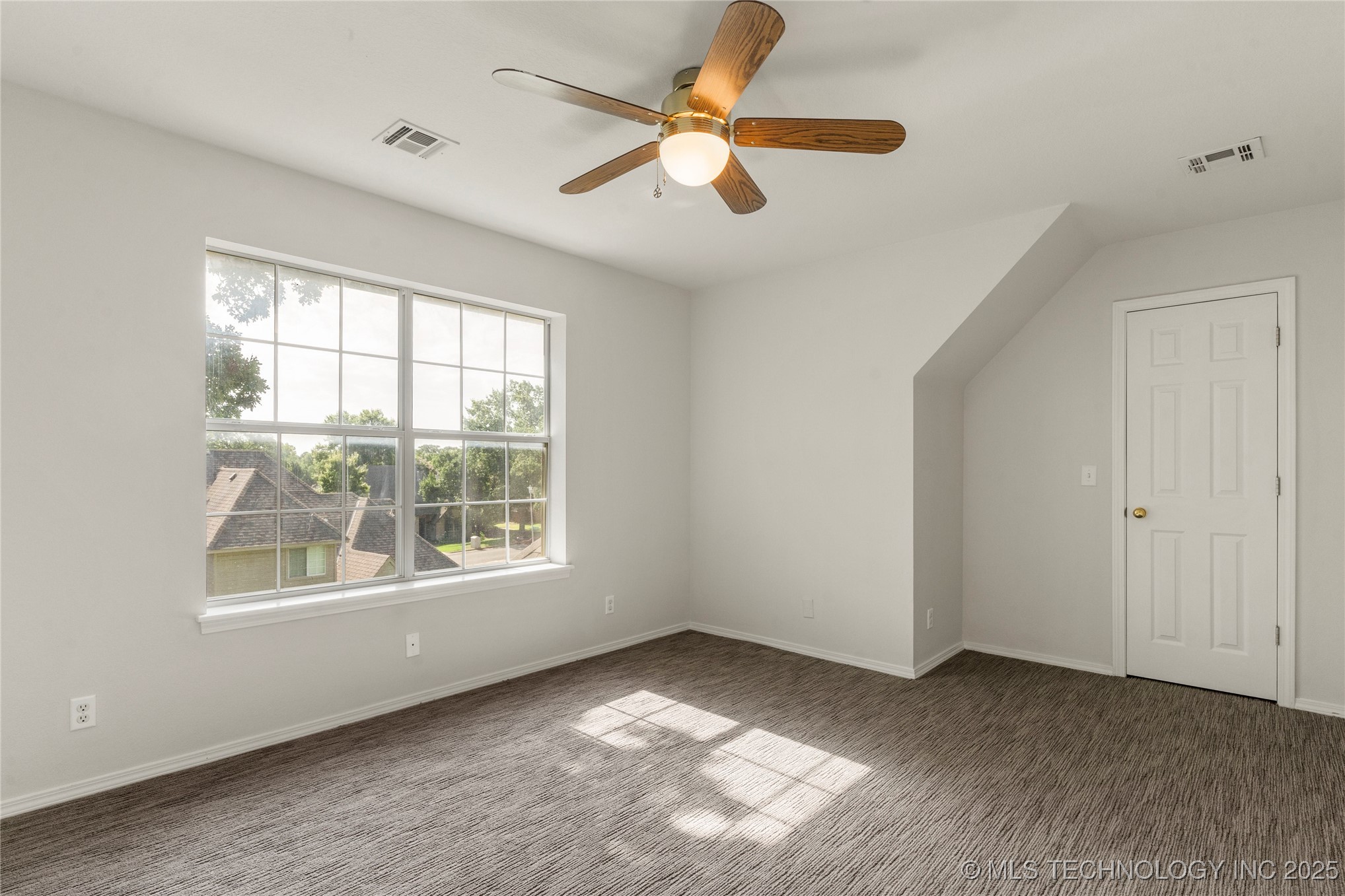 6723 E 97th Street Property Photo 55