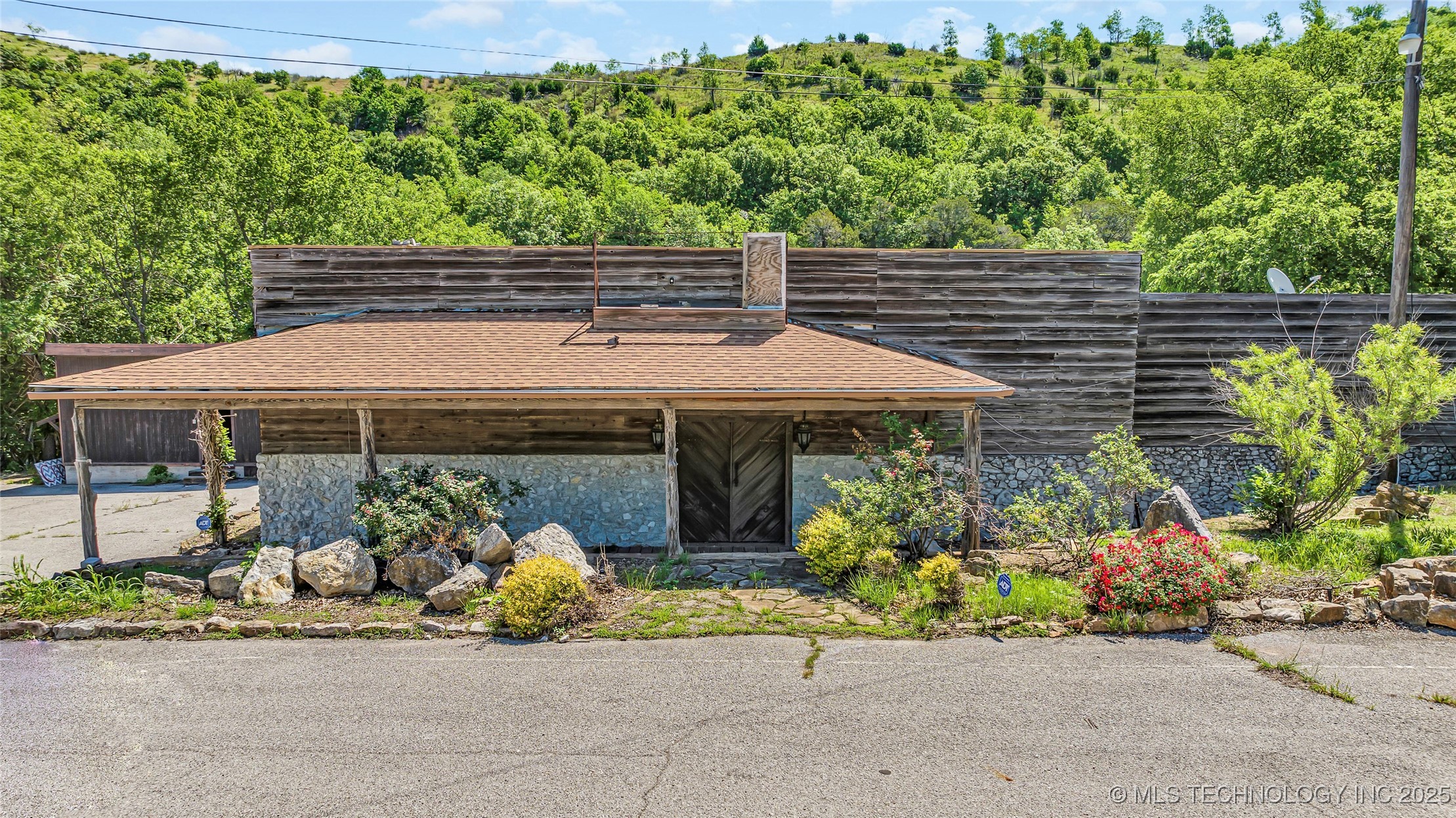 4565 Us Hwy 77 Property Photo 1