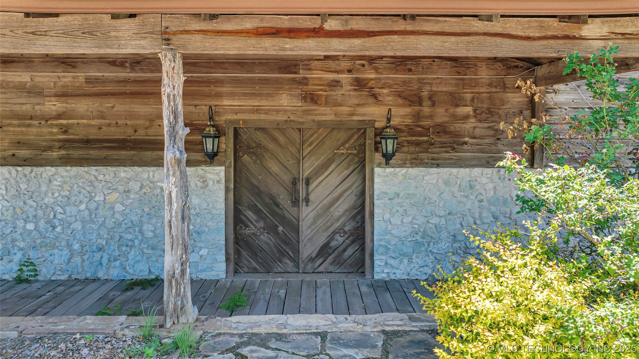 4565 Us Hwy 77 Property Photo 4