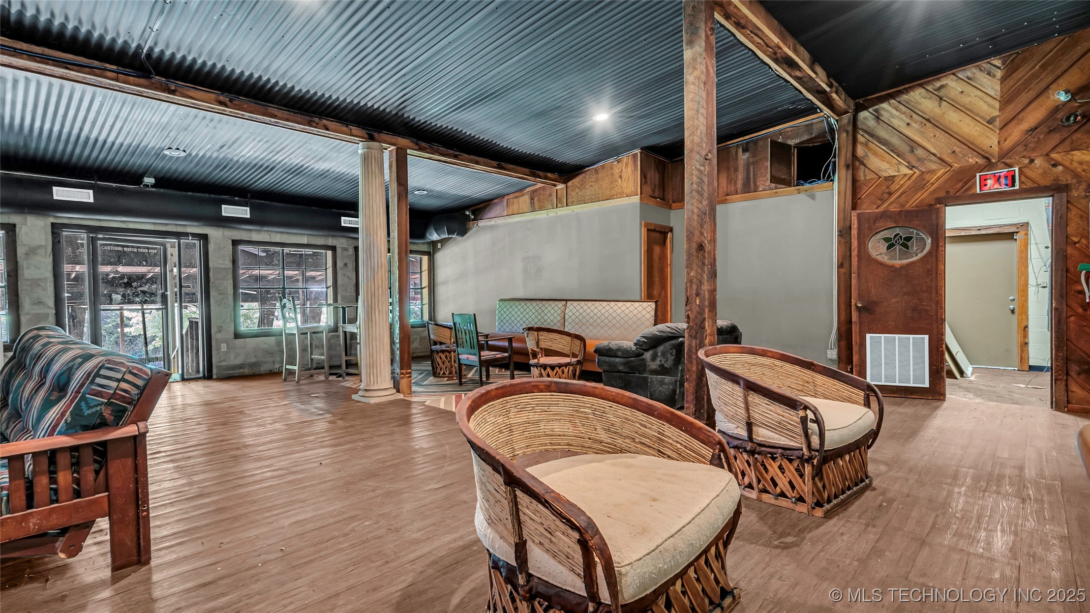 4565 Us Hwy 77 Property Photo 8