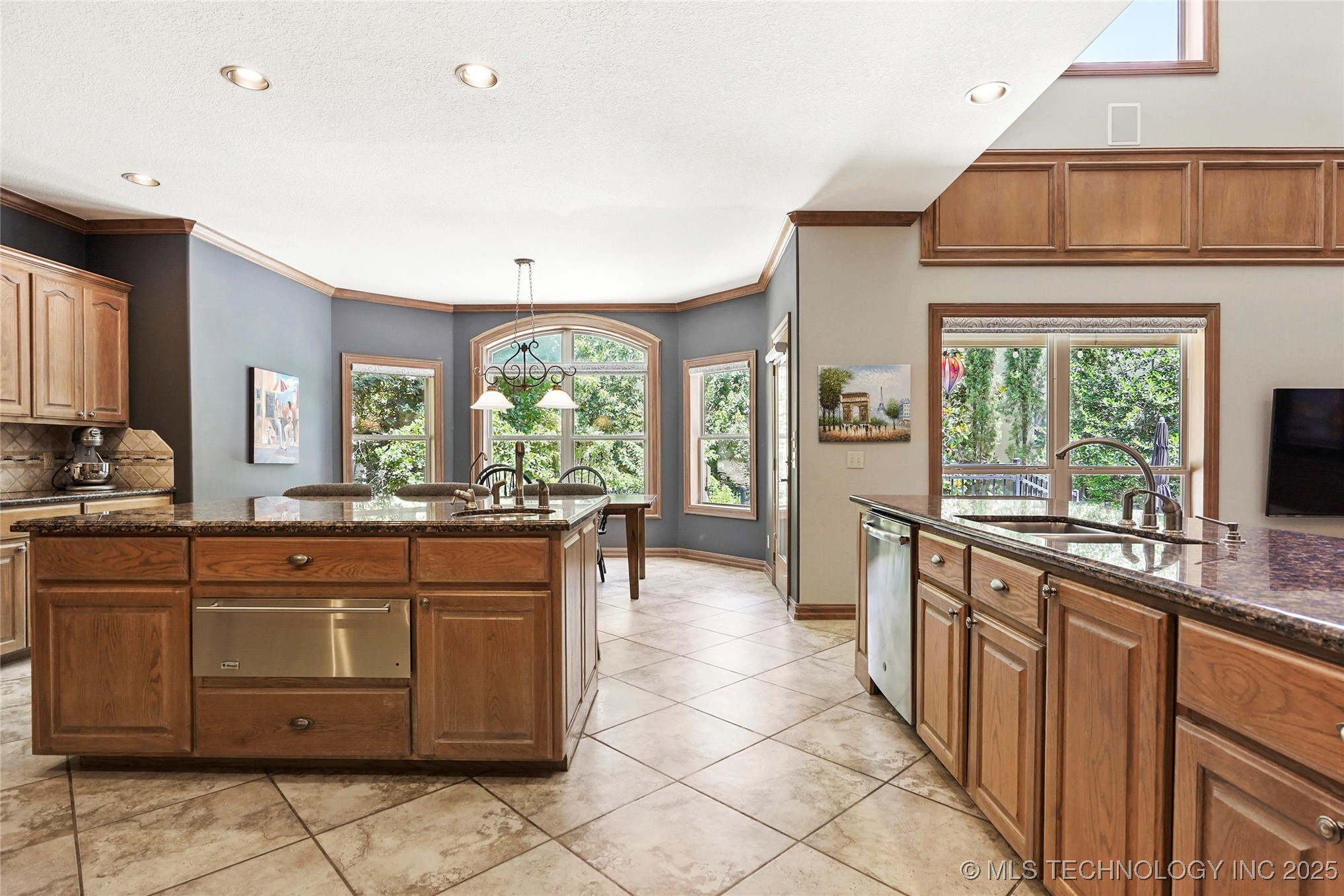 6805 E 115th Place Property Photo 15