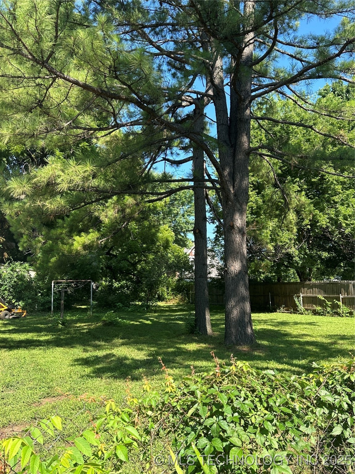 N Dunlap Street Property Photo 1