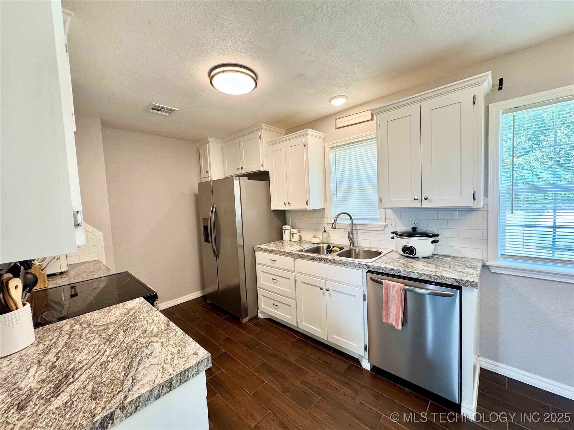 1404 Compelube Road Property Photo 9