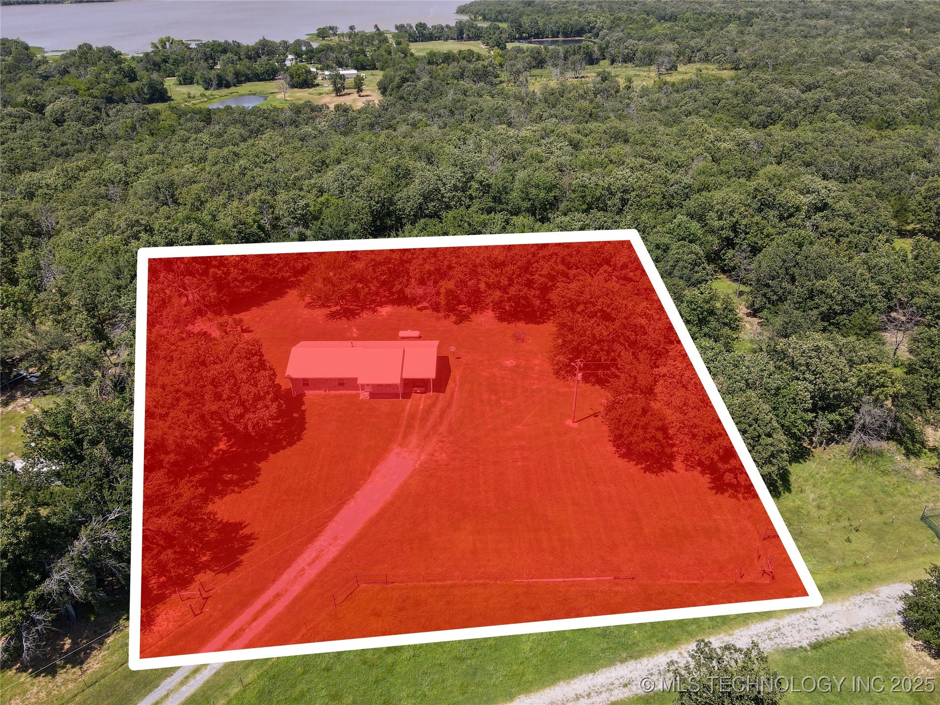 1404 Compelube Road Property Photo 22