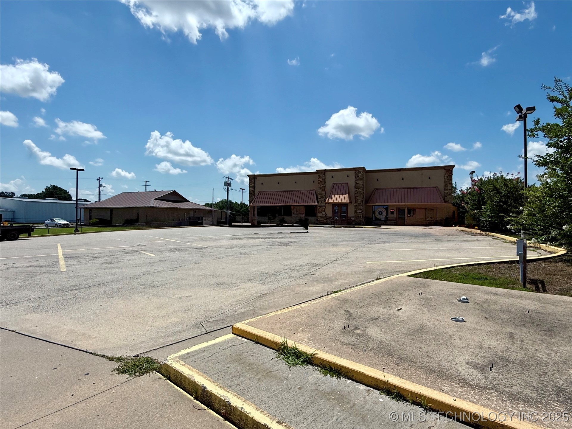1812 E Main Street A & B Property Photo 14