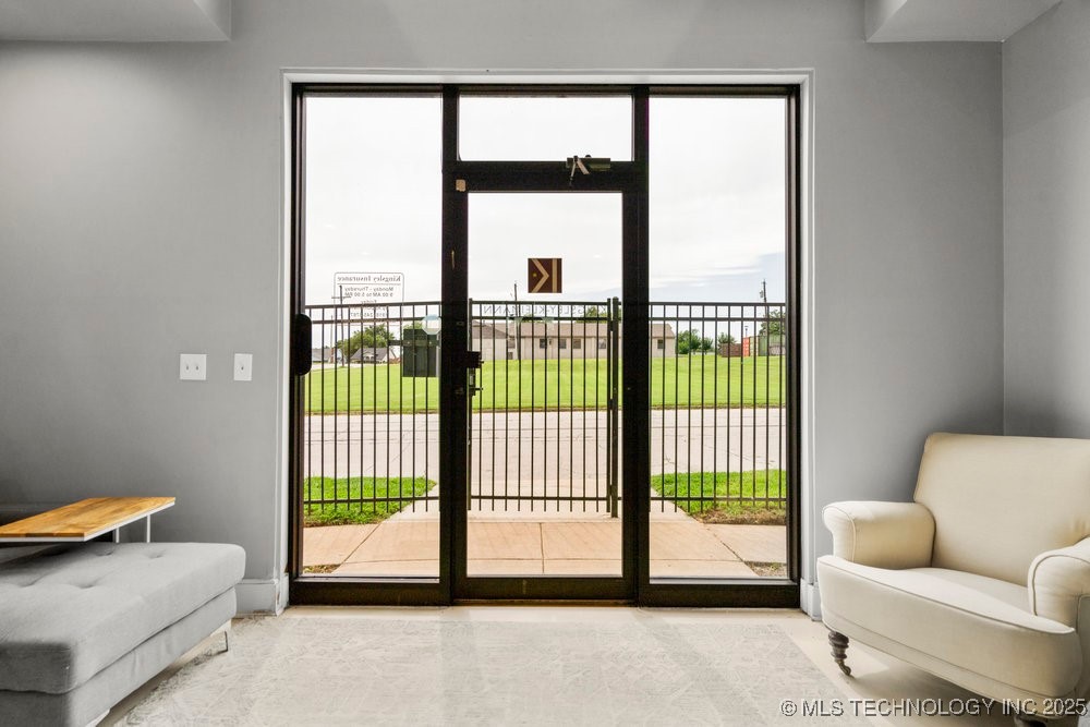 221 S Nogales Avenue Property Photo 7