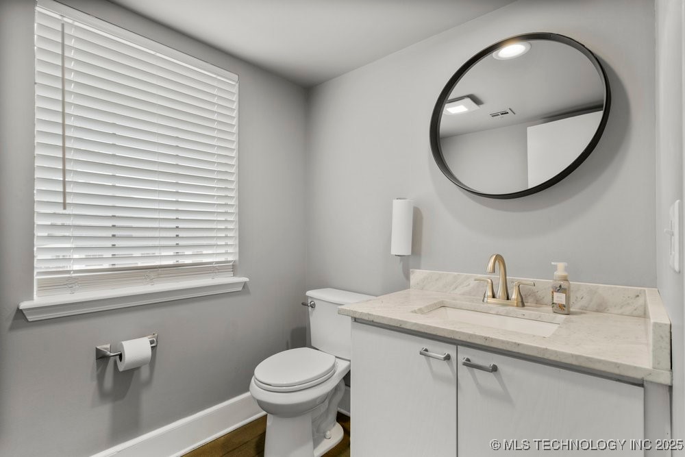 221 S Nogales Avenue Property Photo 44