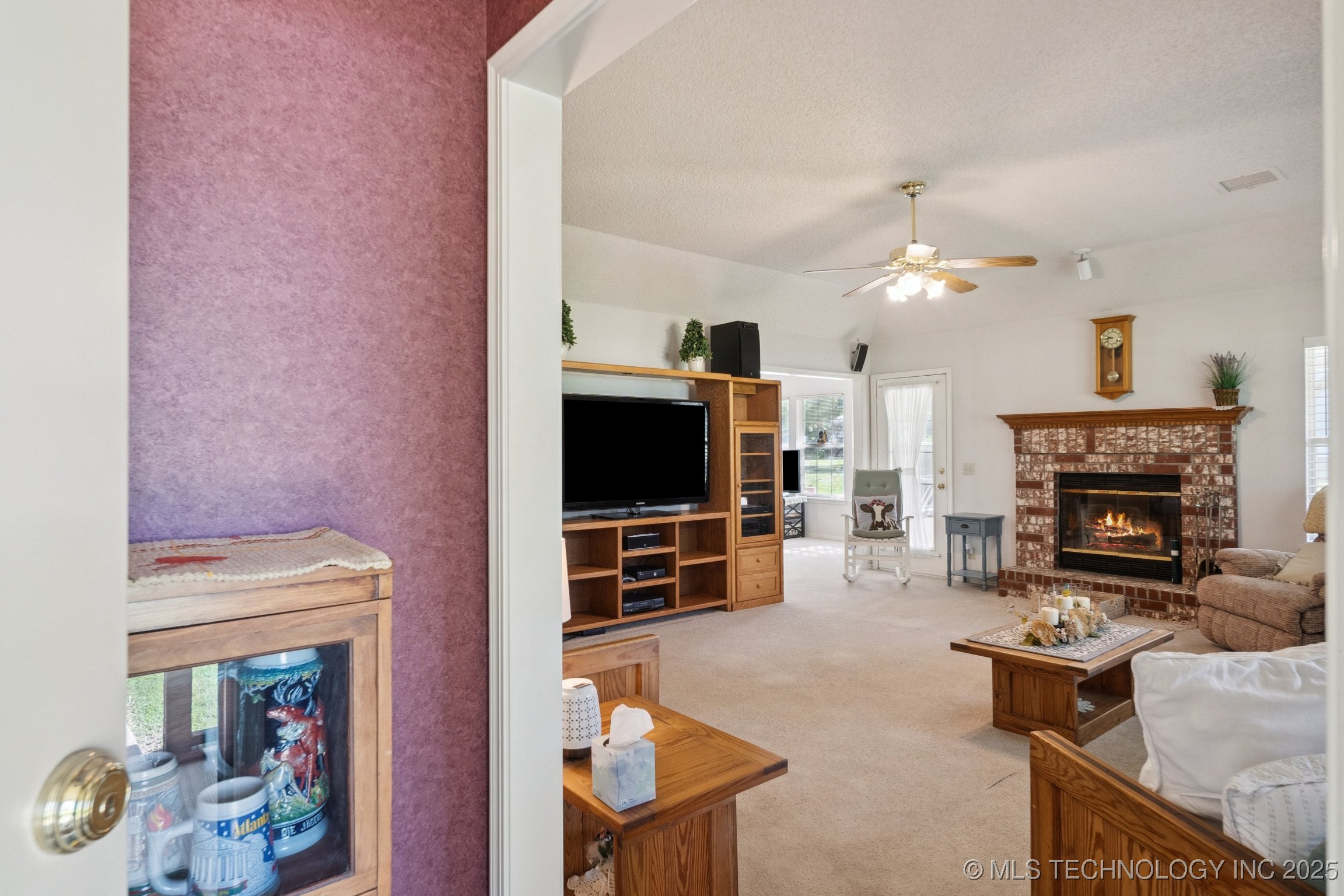 5621 E Hunter Lane Property Photo 7