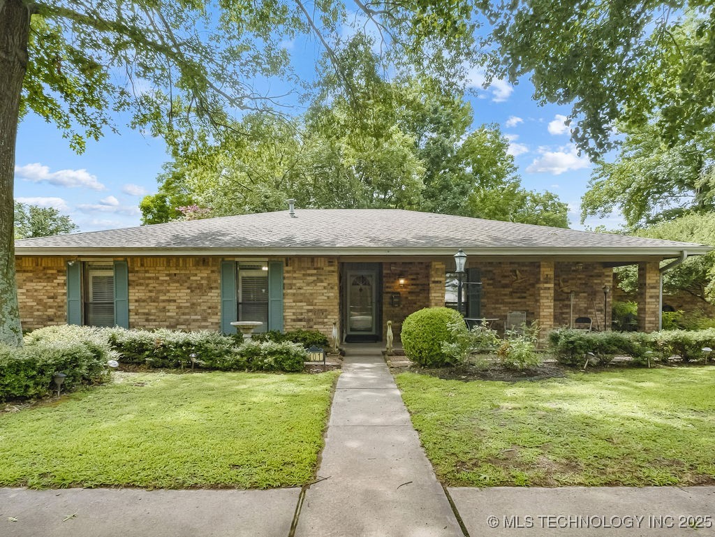 301 S Byrd