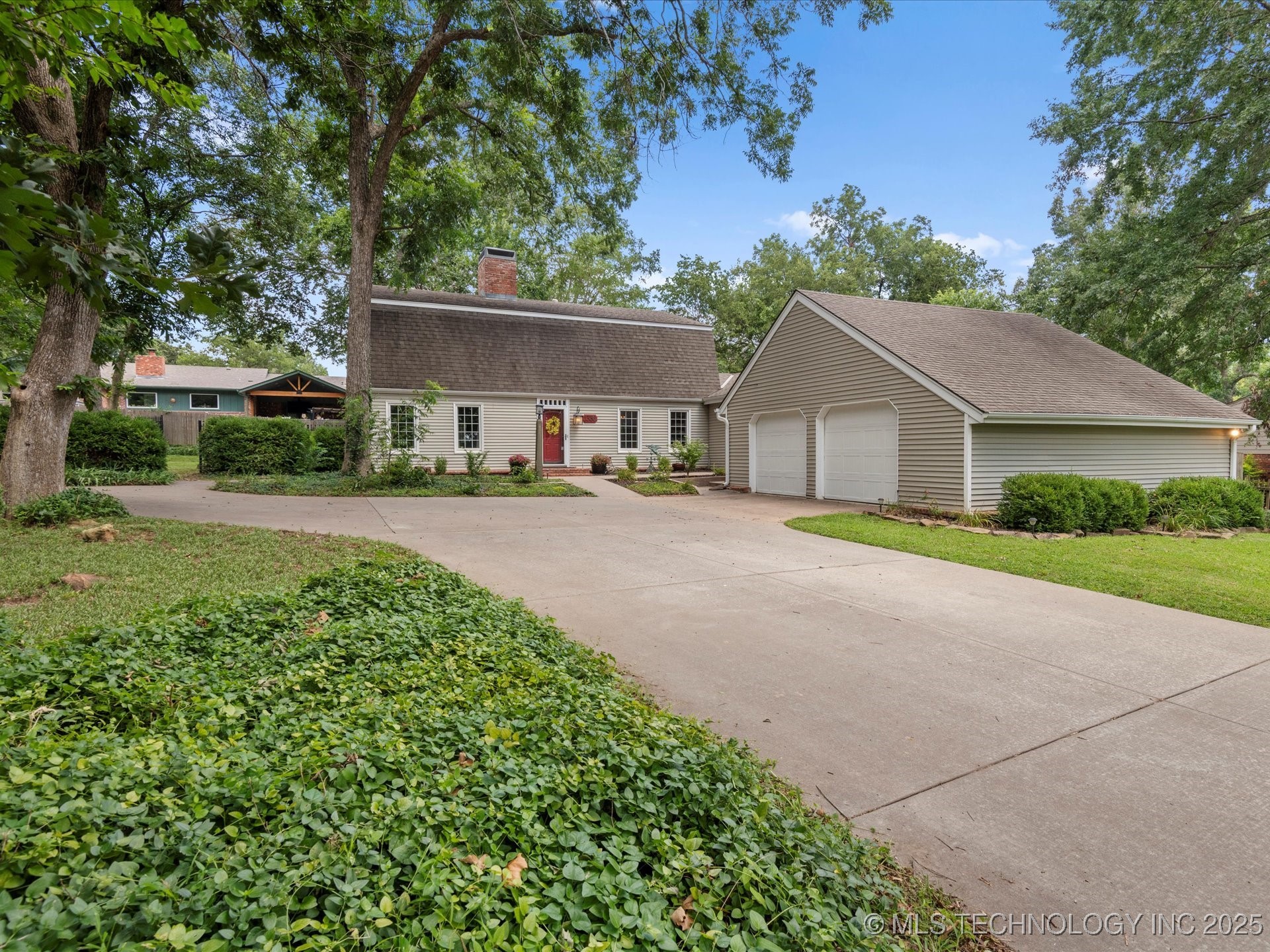 1336 Cherokee Hills Court Property Photo 1