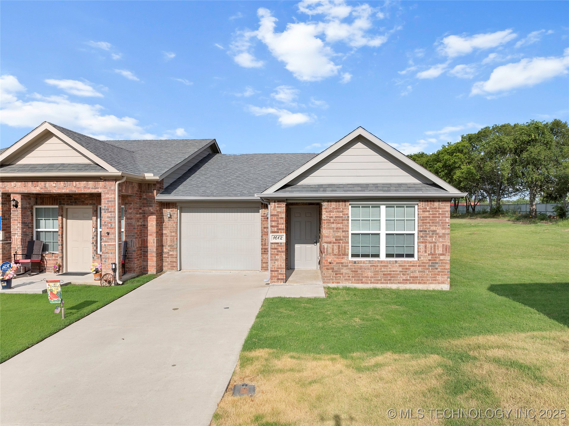 1612 Shenandoah Ridge Property Photo 1