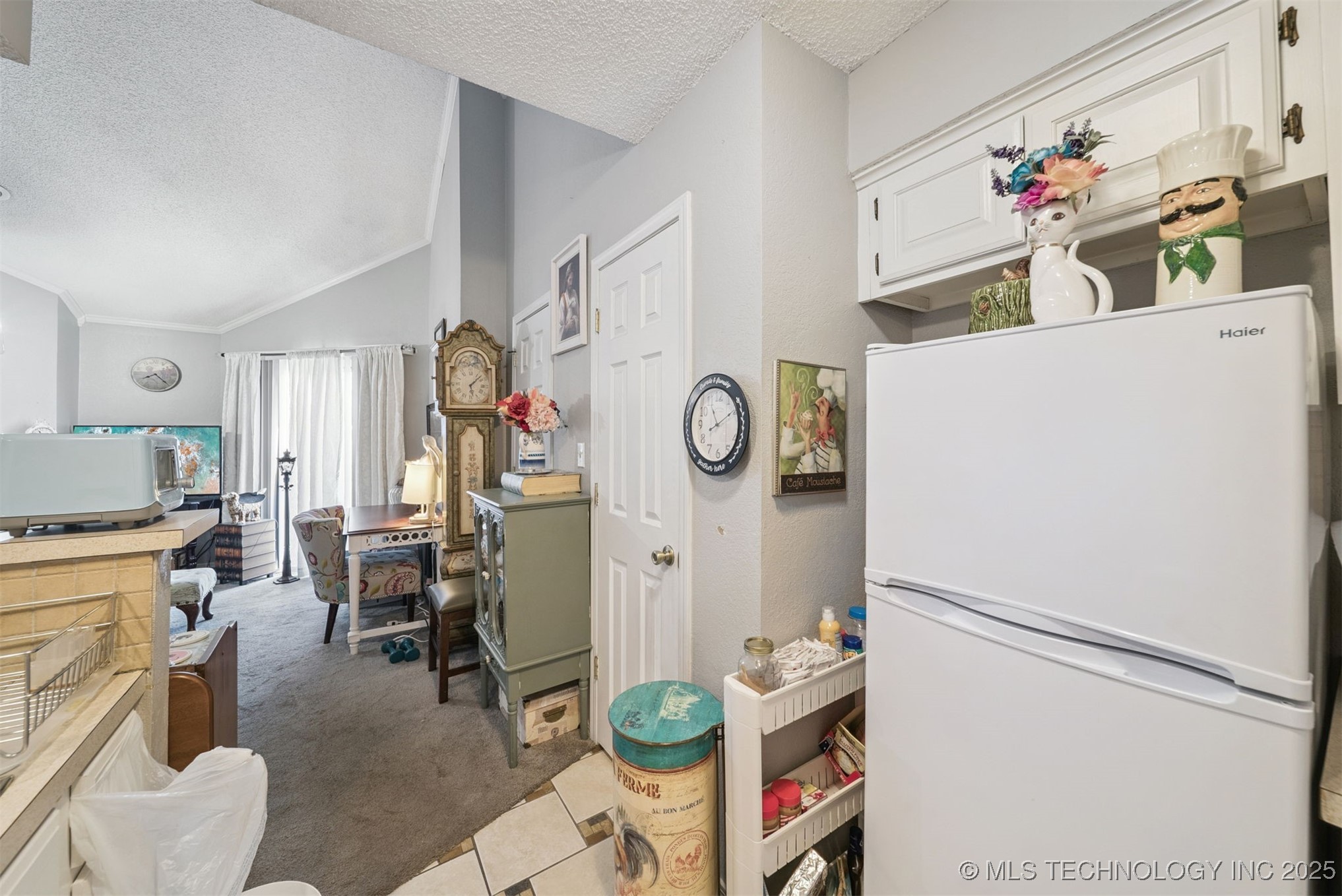 6737 S Peoria Avenue A211 Property Photo 10