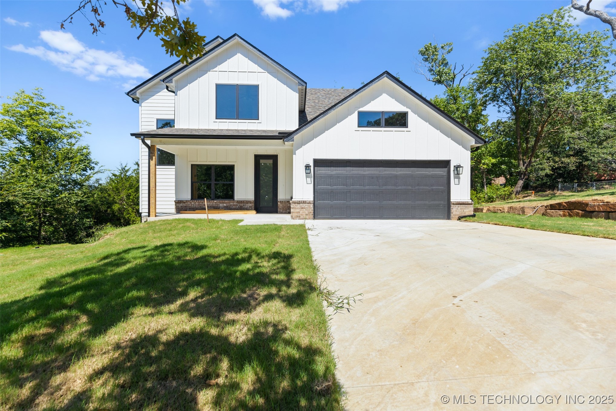 12466 W 91st Place S Property Photo 1