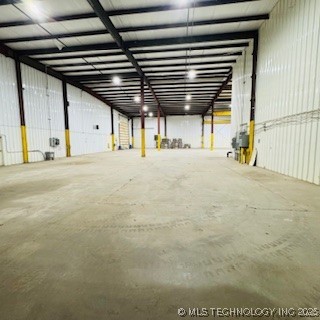 223 S Main Street Property Photo 6