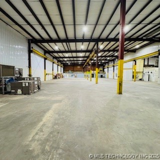 223 S Main Street Property Photo 10