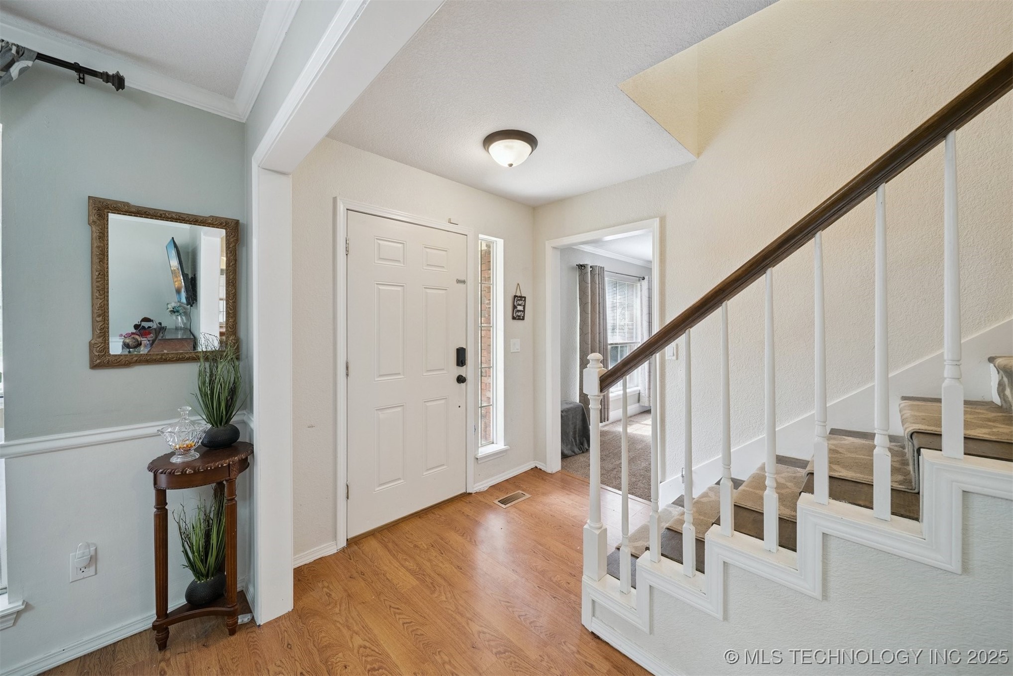 2310 W Waco Court Property Photo 4