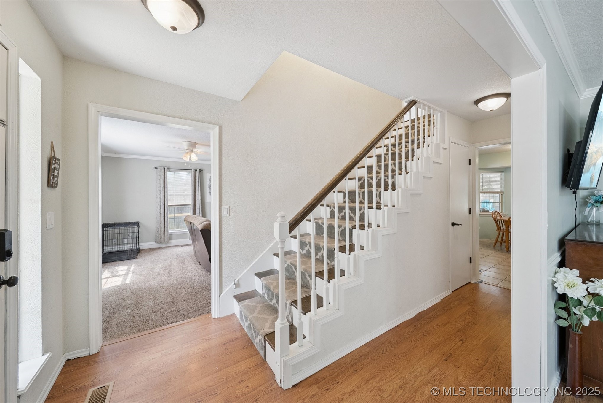 2310 W Waco Court Property Photo 6