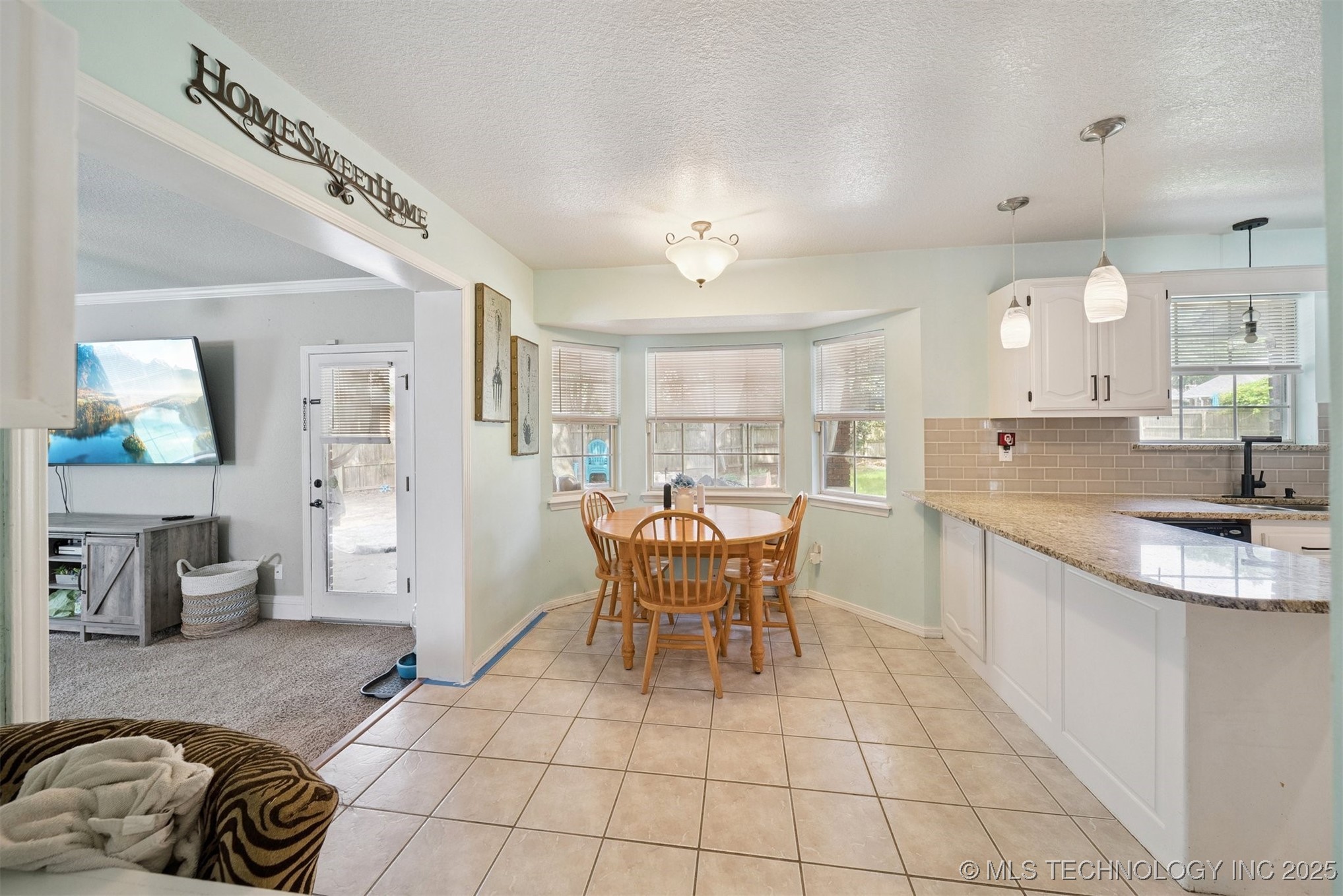 2310 W Waco Court Property Photo 11